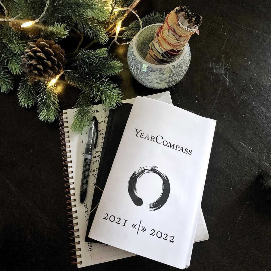 The booklet that helps close your year and plan the next one.